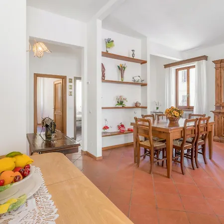 Apartment Chiara In Porta San Frediano